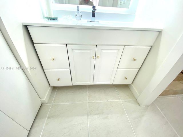 210 174th St 403, Sunny Isles Beach, FL 33160