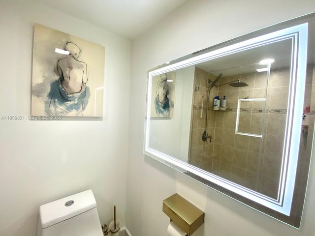 210 174th St 403, Sunny Isles Beach, FL 33160