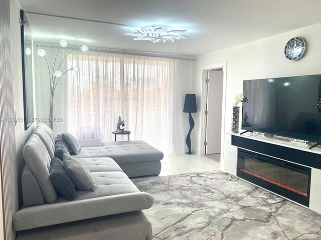 210 174th St 403, Sunny Isles Beach, FL 33160