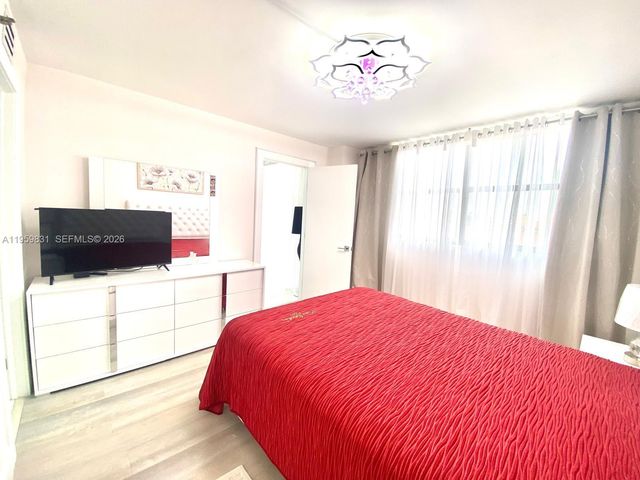 210 174th St 403, Sunny Isles Beach, FL 33160