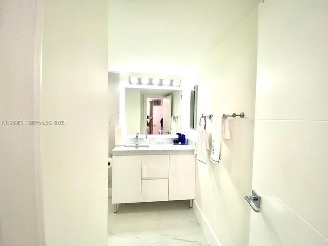 210 174th St 403, Sunny Isles Beach, FL 33160