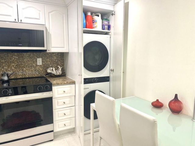 210 174th St 403, Sunny Isles Beach, FL 33160