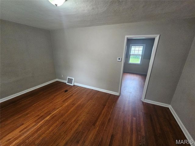 5333 Olene Drive, St Louis, MO 63121