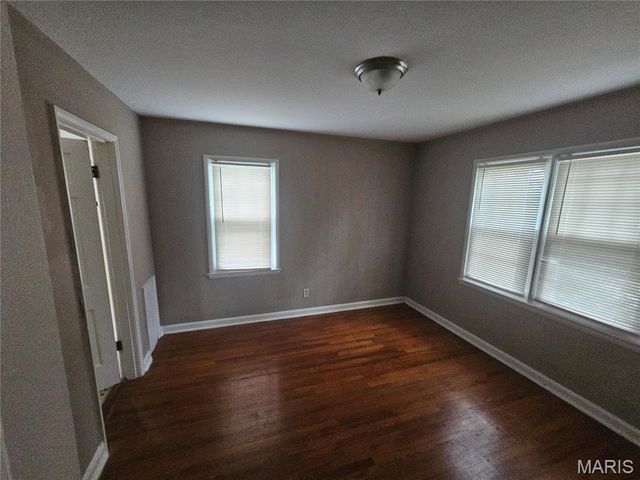 5333 Olene Drive, St Louis, MO 63121