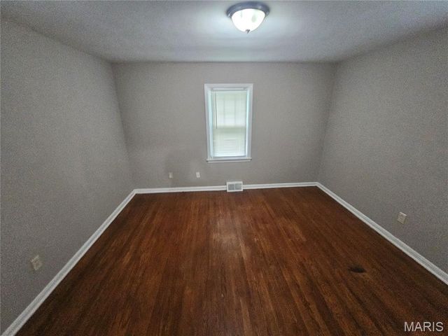 5333 Olene Drive, St Louis, MO 63121