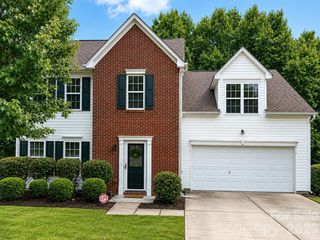 705 Pawley Drive, Charlotte, NC 28214