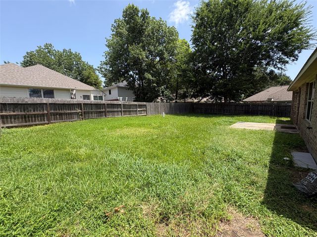 3721 Whisper Walk, Montgomery, TX 77356