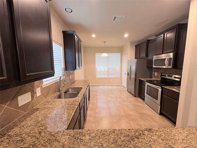 3721 Whisper Walk, Montgomery, TX 77356