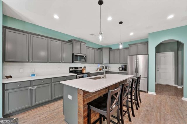 369 Waybridge Way, Richmond Hill, GA 31324