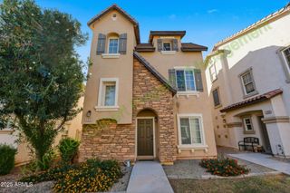 1356 S SABINO Drive, Gilbert, AZ 85296