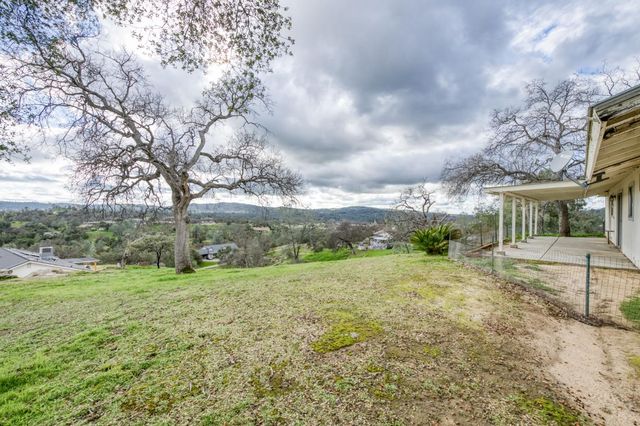 28776 Copper Creek Drive, Coarsegold, CA 93614