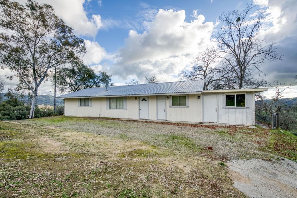 28776 Copper Creek Drive, Coarsegold, CA 93614