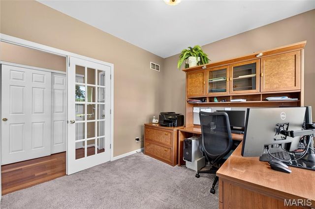 4262 Caballo Crossing Drive, Florissant, MO 63034