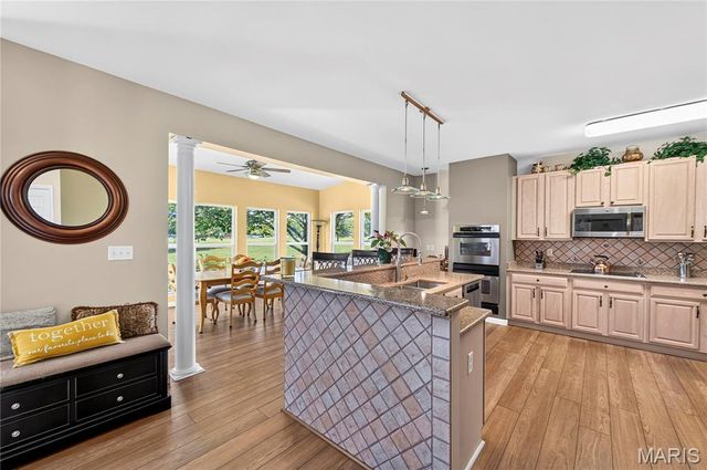 4262 Caballo Crossing Drive, Florissant, MO 63034
