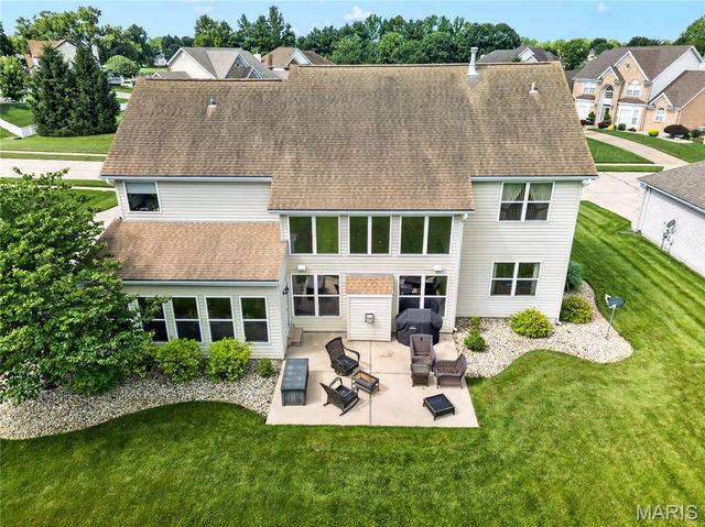 4262 Caballo Crossing Drive, Florissant, MO 63034