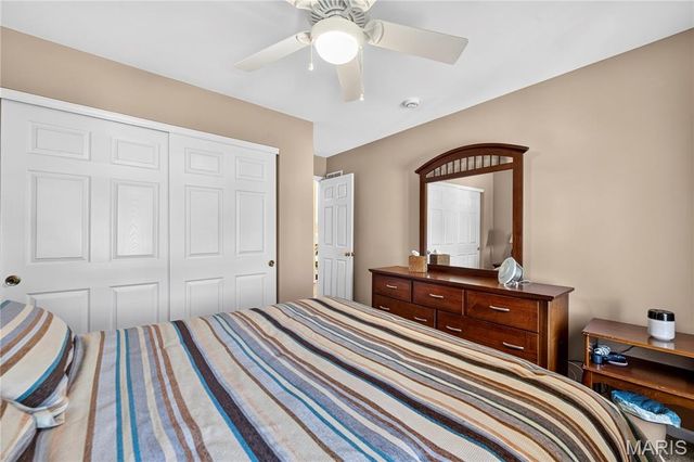 4262 Caballo Crossing Drive, Florissant, MO 63034