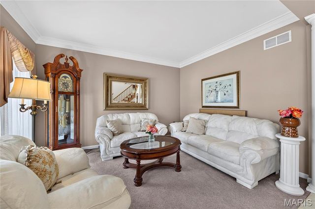 4262 Caballo Crossing Drive, Florissant, MO 63034