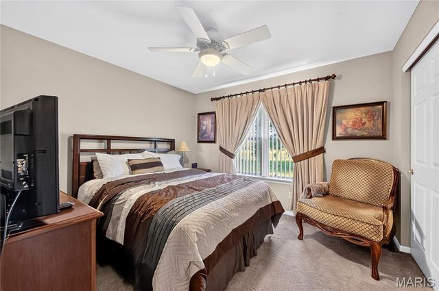 4262 Caballo Crossing Drive, Florissant, MO 63034
