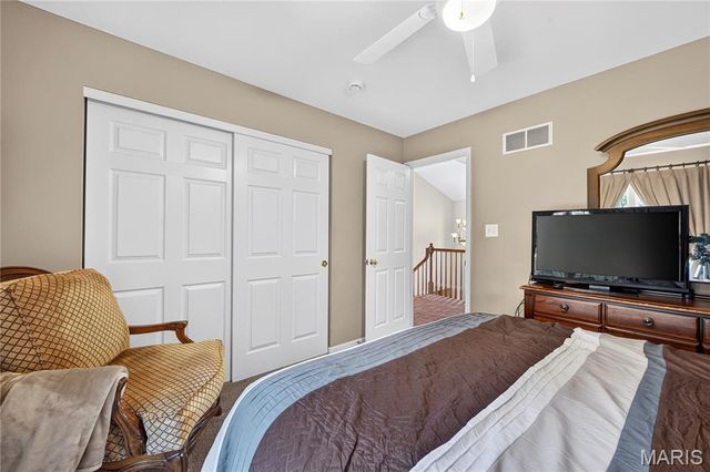 4262 Caballo Crossing Drive, Florissant, MO 63034