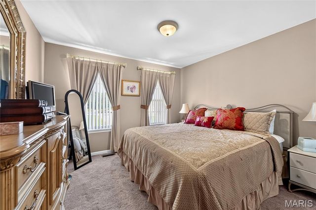 4262 Caballo Crossing Drive, Florissant, MO 63034
