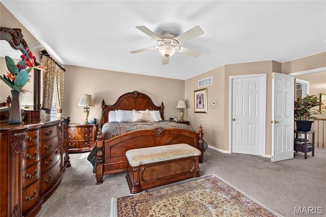 4262 Caballo Crossing Drive, Florissant, MO 63034
