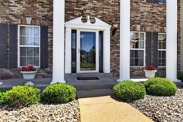 4262 Caballo Crossing Drive, Florissant, MO 63034