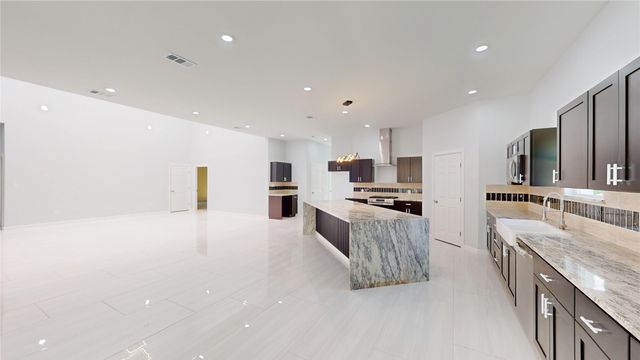 1718 Beaver Creek Circle, Duncanville, TX 75137