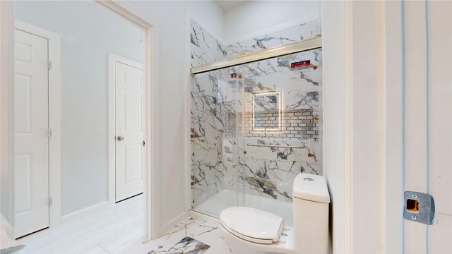 1718 Beaver Creek Circle, Duncanville, TX 75137