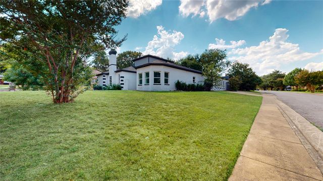 1718 Beaver Creek Circle, Duncanville, TX 75137