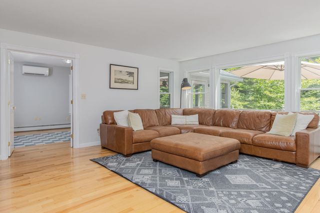 4 Bear Drive, Enfield, NH 03748