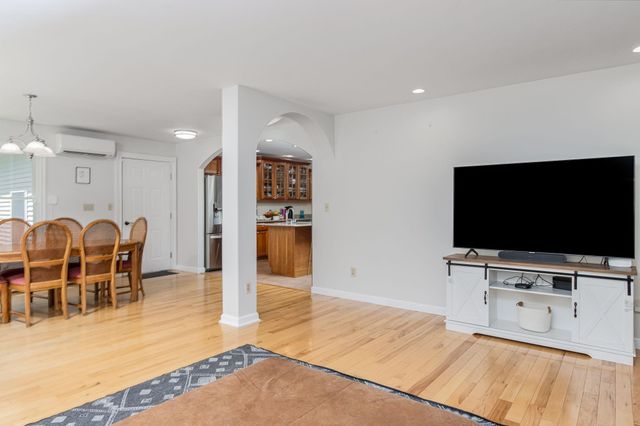4 Bear Drive, Enfield, NH 03748