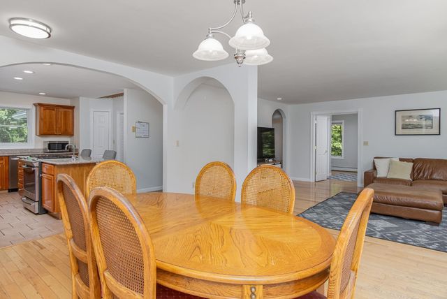 4 Bear Drive, Enfield, NH 03748