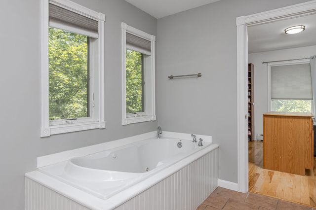 4 Bear Drive, Enfield, NH 03748