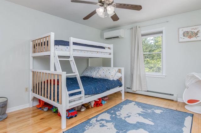 4 Bear Drive, Enfield, NH 03748