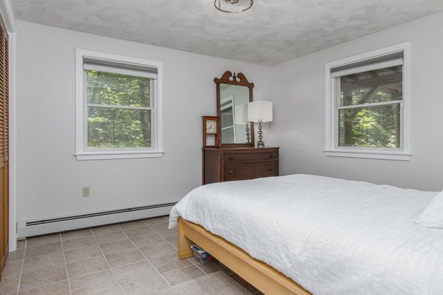 4 Bear Drive, Enfield, NH 03748