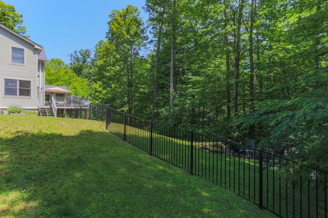 4 Bear Drive, Enfield, NH 03748