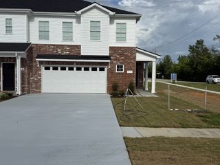 22 Hardwood Rd, Tullahoma, TN 37388