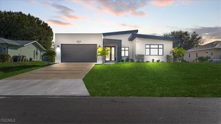 1017 NE 4th PL, Cape Coral, FL 33909