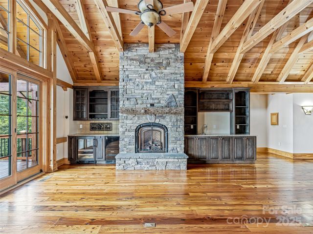 514 Eagle Lake Drive, Brevard, NC 28712