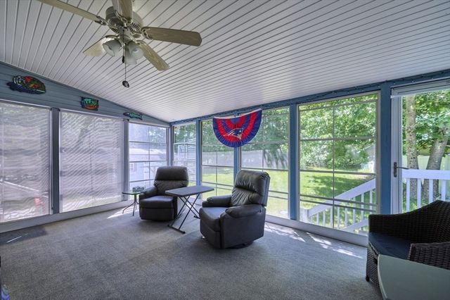 462 Park St, North Reading, MA 01864