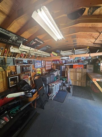 462 Park St, North Reading, MA 01864