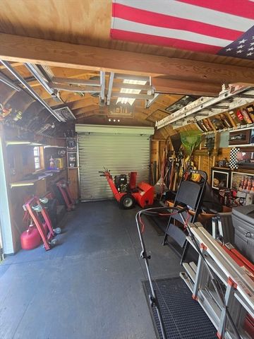 462 Park St, North Reading, MA 01864