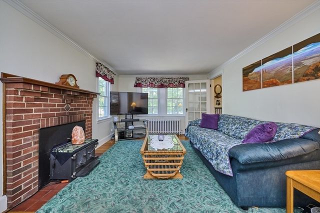 462 Park St, North Reading, MA 01864