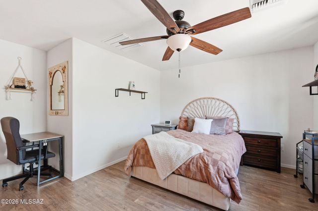 11032 E Gray Mare Trail, Tucson, AZ 85747