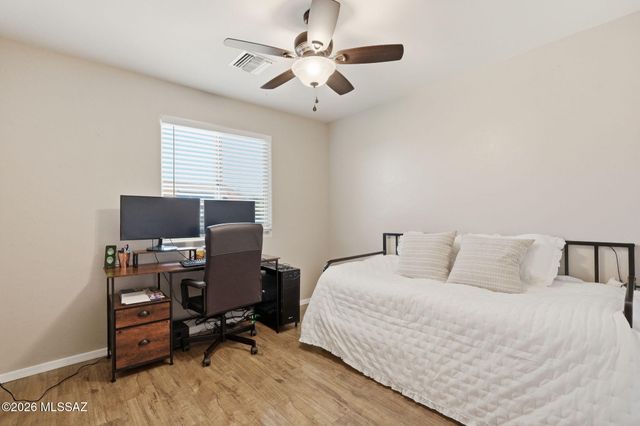 11032 E Gray Mare Trail, Tucson, AZ 85747