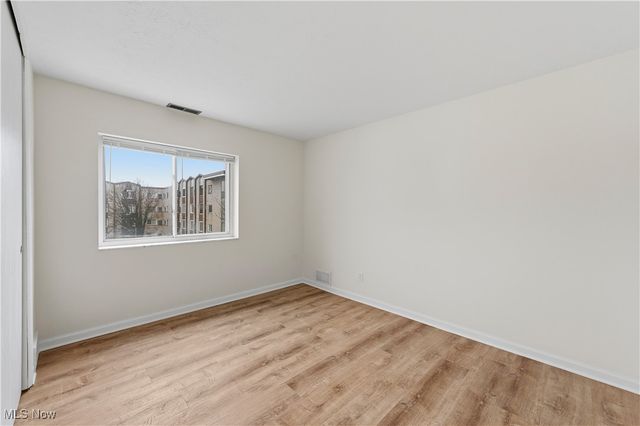 25735 Lorain Road 426, North Olmsted, OH 44070