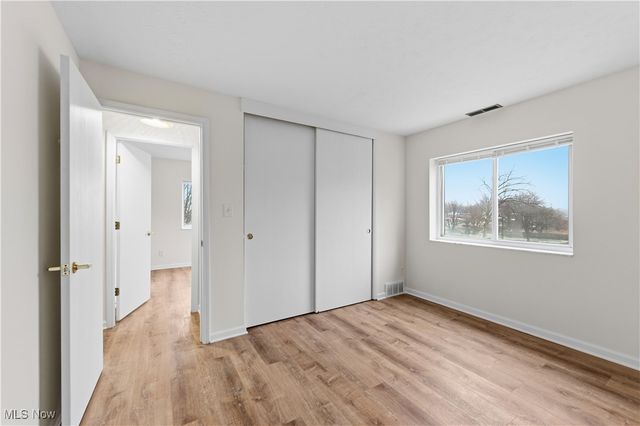 25735 Lorain Road 426, North Olmsted, OH 44070