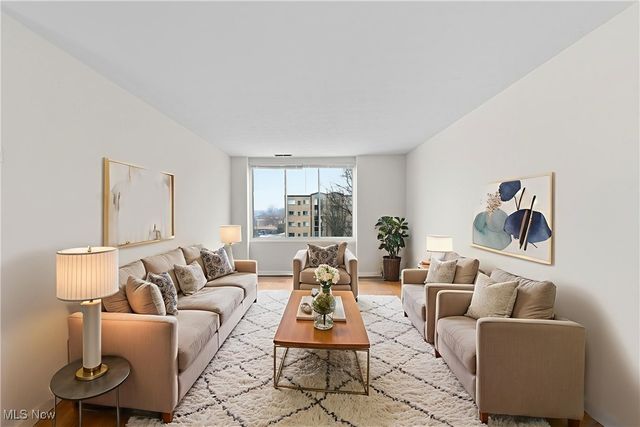 25735 Lorain Road 426, North Olmsted, OH 44070