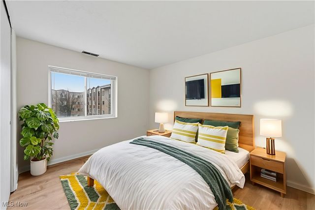 25735 Lorain Road 426, North Olmsted, OH 44070