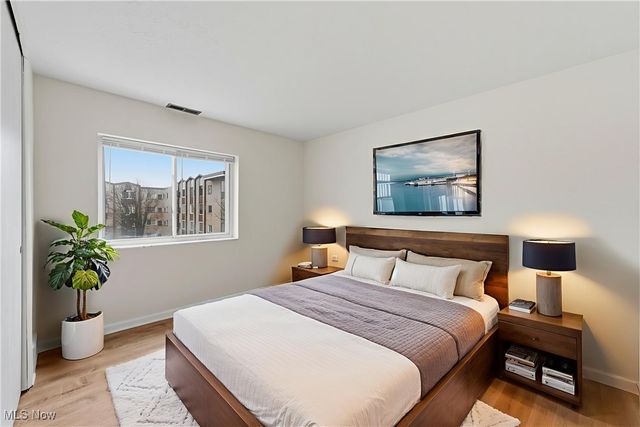 25735 Lorain Road 426, North Olmsted, OH 44070